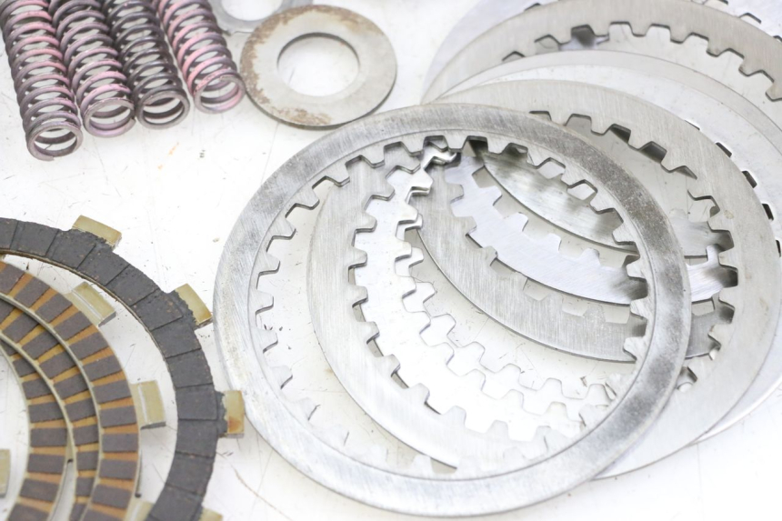 photo de EMBRAYAGE YAMAHA FZ6 FAZER S2 600 (2007 - 2011)