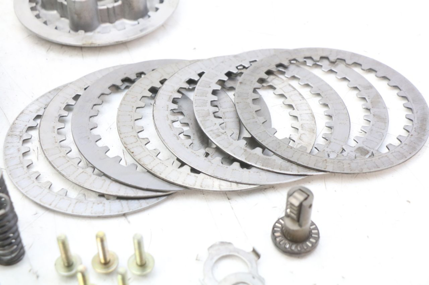 photo de EMBRAYAGE YAMAHA XJ600 XJ DIVERSION 600 (1992 - 1997)