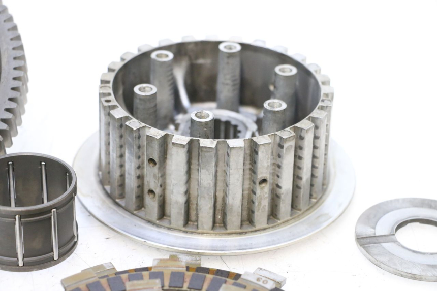 photo de EMBRAYAGE YAMAHA YZF R GENESIS 750 (1993 - 1998) - Détail de la pièce