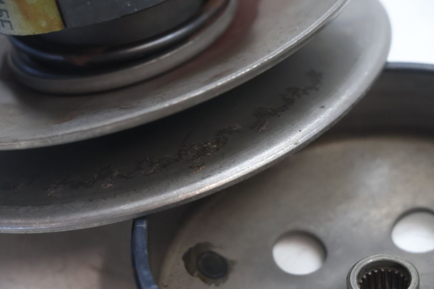 photo de EMBRAYAGE PIAGGIO ZIP 2T 50 (2009 - 2019) - Autre angle de vue