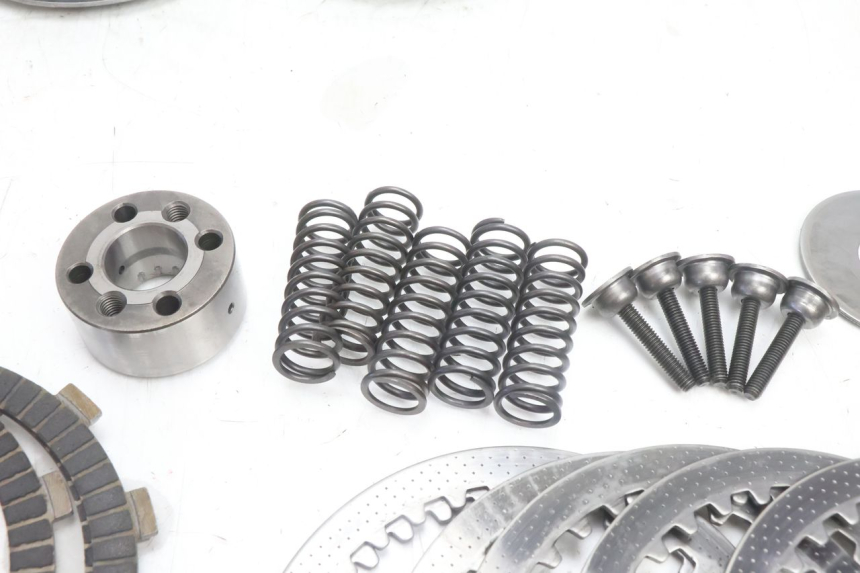 photo de EMBRAYAGE KAWASAKI ZZR 600 (1995 - 2004) - Pièce contrôlée