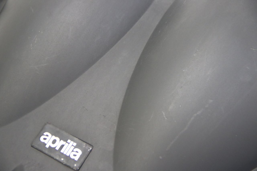 photo de ENTOURAGE COMPTEUR APRILIA ATLANTIC 500 (2002 - 2003)