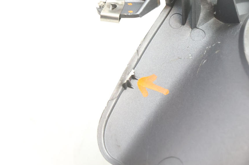 photo de ENTOURAGE COMPTEUR APRILIA ATLANTIC S 125 (2010 - 2013) - Points de fixation