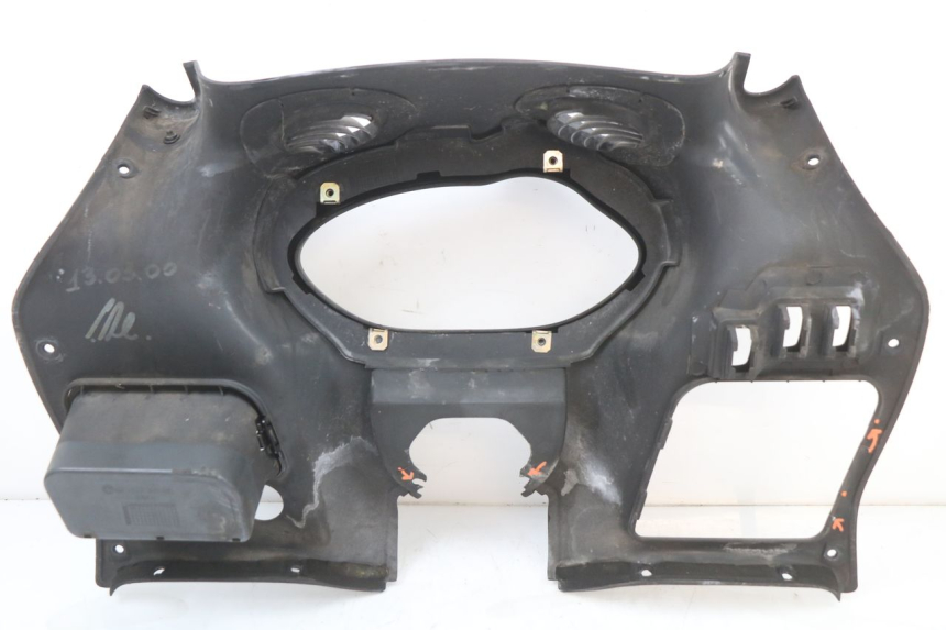 photo de ENTOURAGE COMPTEUR BMW C1 125 (2000 - 2003)