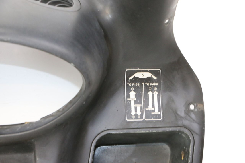 photo de ENTOURAGE COMPTEUR BMW C1 125 (2000 - 2003)