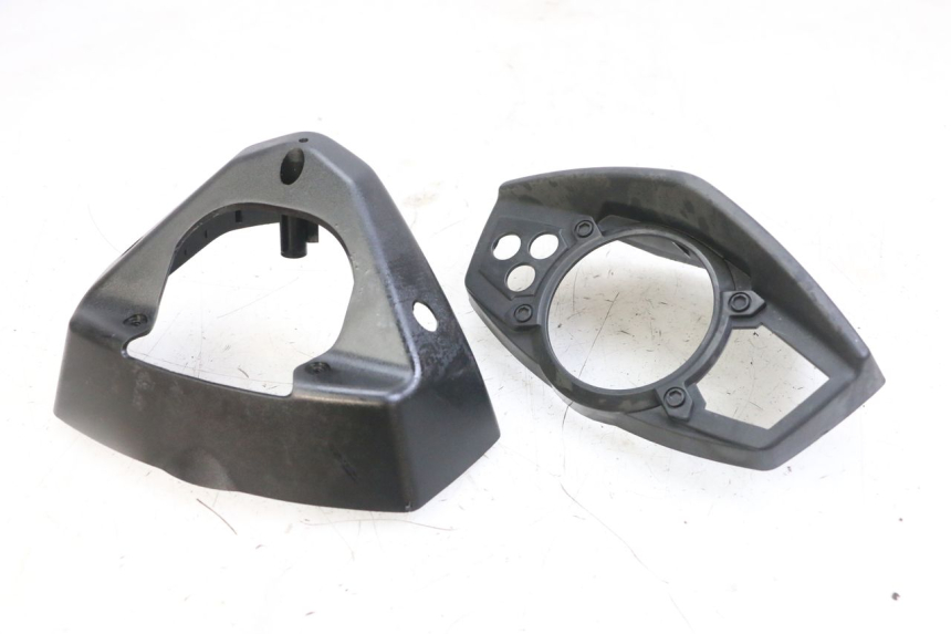 photo de ENTOURAGE COMPTEUR YAMAHA BW'S BWS 125 (2010 - 2013)