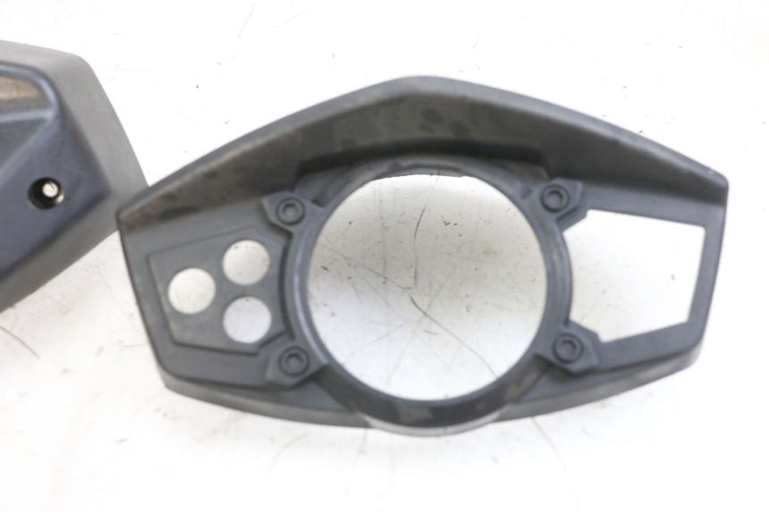 photo de ENTOURAGE COMPTEUR YAMAHA BW'S BWS 125 (2010 - 2013)