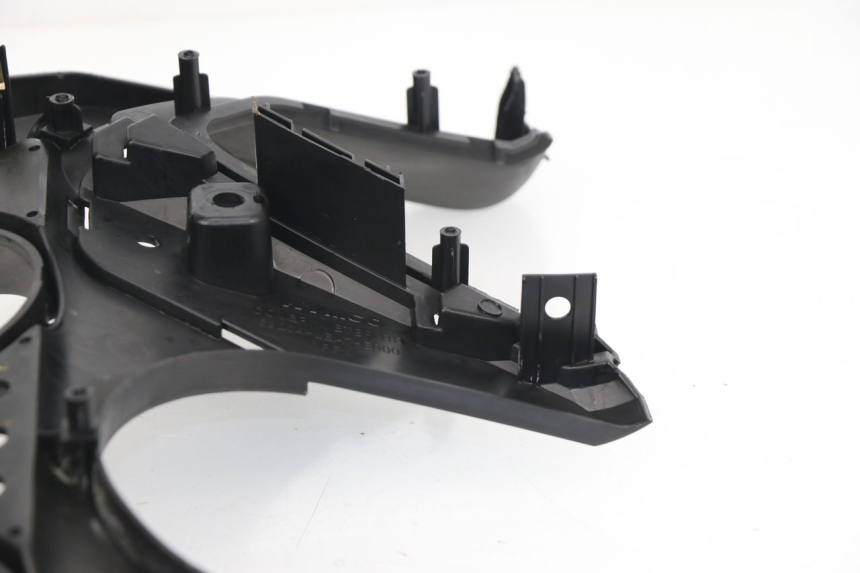 photo de ENTOURAGE COMPTEUR KYMCO DINK STREET 125 (2009 - 2014)