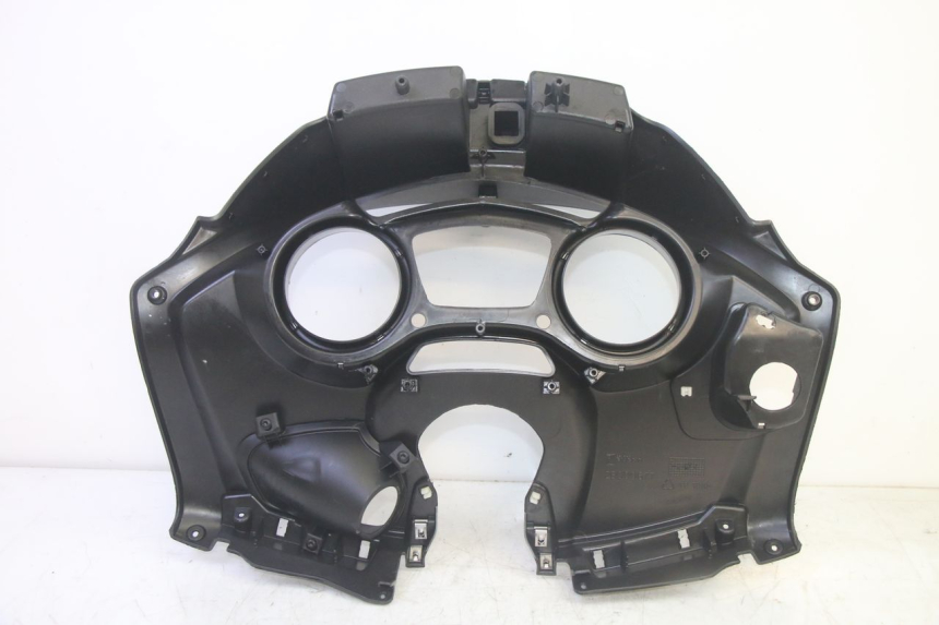 photo de ENTOURAGE COMPTEUR PIAGGIO MP3 HPE 350 (2018 - 2020) - État de surface