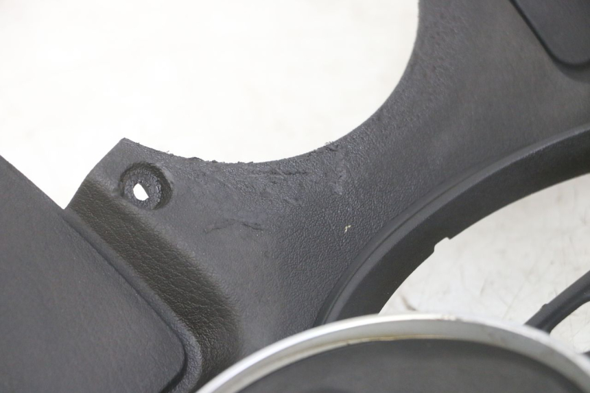 photo de ENTOURAGE COMPTEUR PIAGGIO MP3 LT 400 (2007 - 2012)