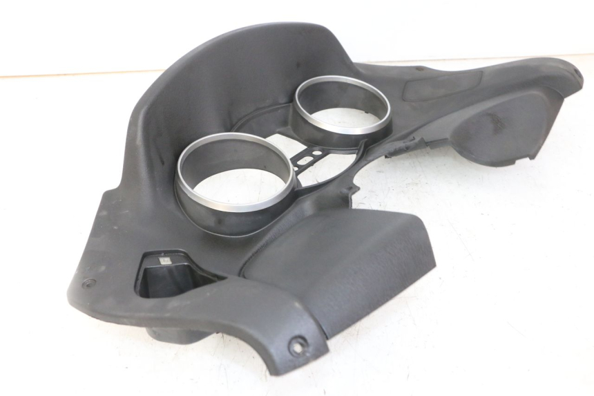photo de ENTOURAGE COMPTEUR PIAGGIO MP3 LT 400 (2007 - 2012)