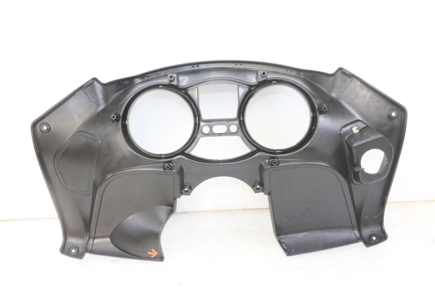 photo de ENTOURAGE COMPTEUR PIAGGIO MP3 LT 300 (2010 - 2016) - Vue rapprochée