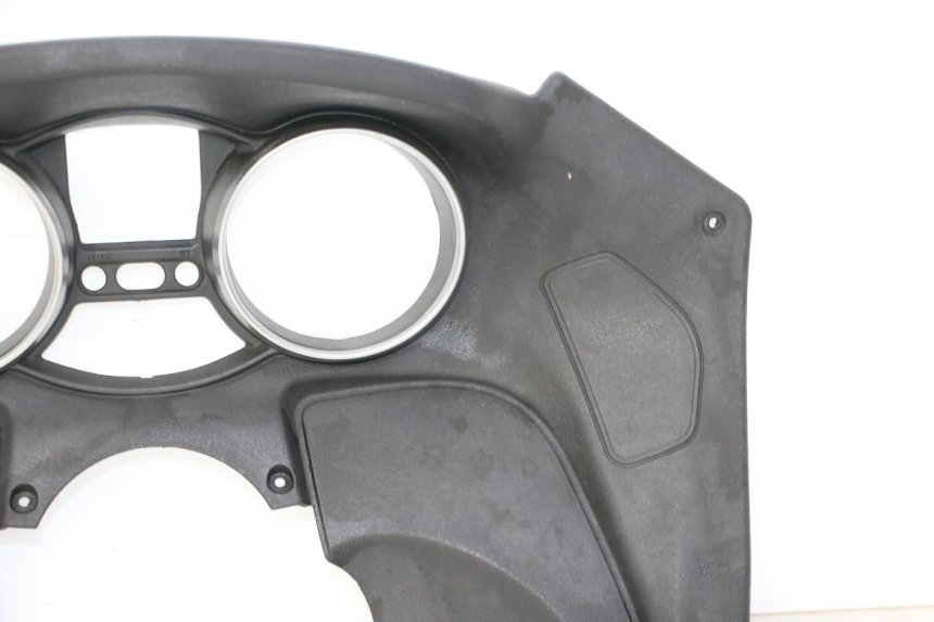 photo de ENTOURAGE COMPTEUR PIAGGIO MP3 LT 300 (2010 - 2016) - Angle alternatif