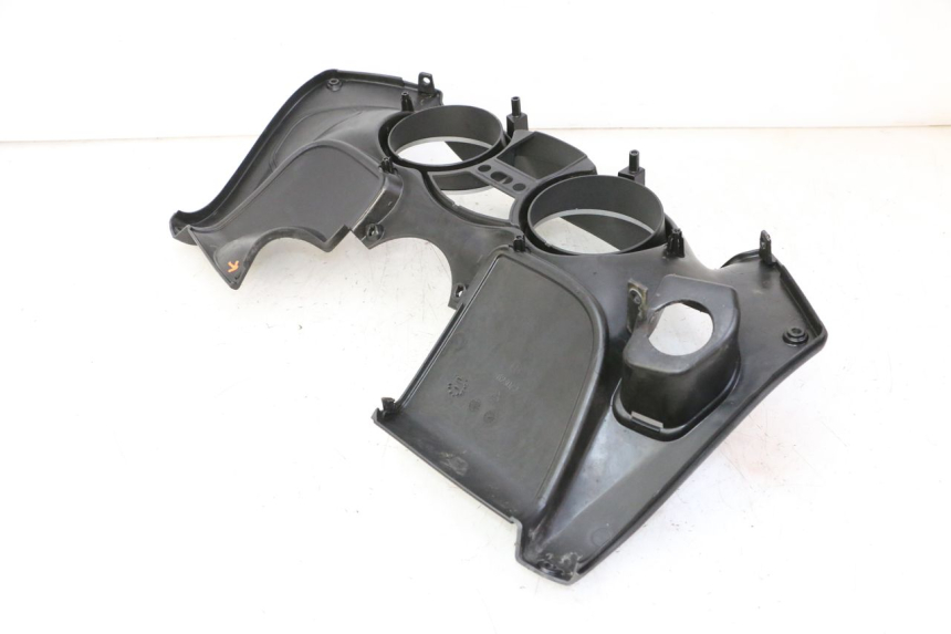 photo de ENTOURAGE COMPTEUR PIAGGIO MP3 LT 300 (2010 - 2016) - Zoom état d’usage