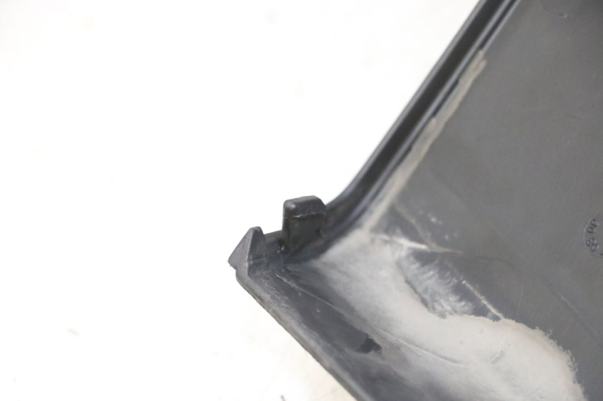 photo de ENTOURAGE COMPTEUR PIAGGIO MP3 125 (2006 - 2014)