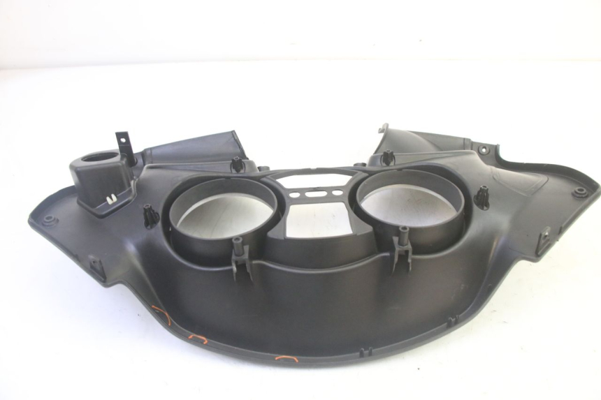 photo de ENTOURAGE COMPTEUR PIAGGIO MP3 RL 250 (2007 - 2010) - Vue d’ensemble