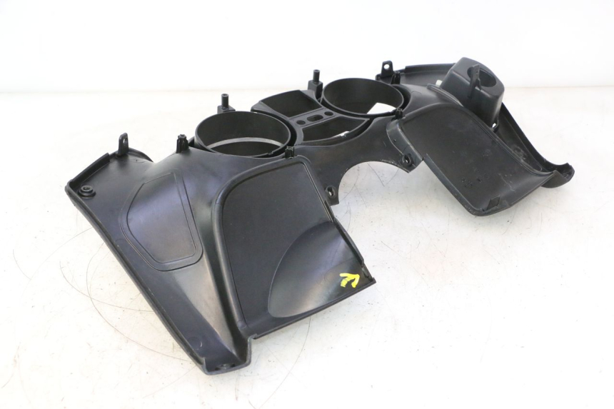 photo de ENTOURAGE COMPTEUR PIAGGIO MP3 500 (2011 - 2015) - Autre angle de vue
