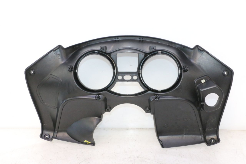 photo de ENTOURAGE COMPTEUR PIAGGIO MP3 500 (2011 - 2015) - Vue d’ensemble