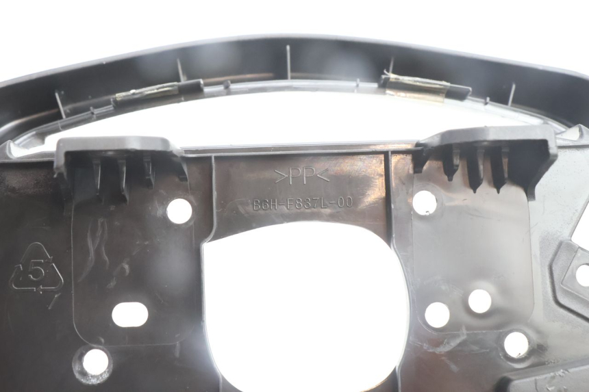 photo de ENTOURAGE COMPTEUR YAMAHA N-MAX NMAX 125 (2021 - 2024) - Vue d’ensemble