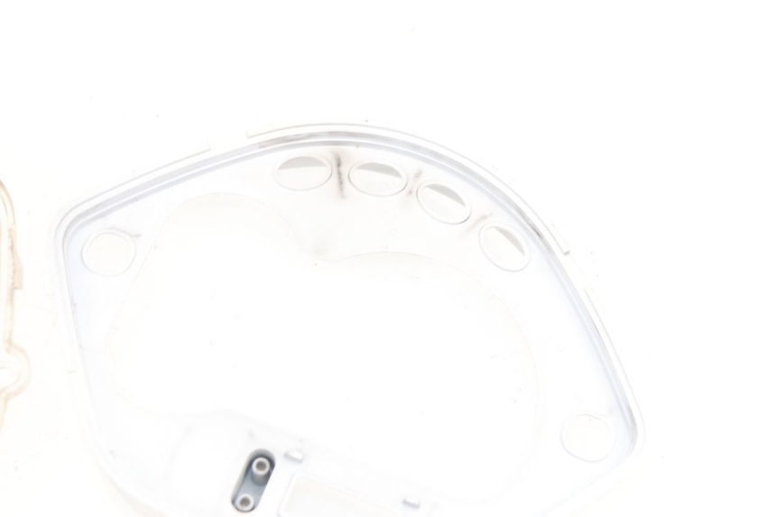 photo de ENTOURAGE COMPTEUR PIAGGIO VESPA GTS 125 (2007 - 2012)