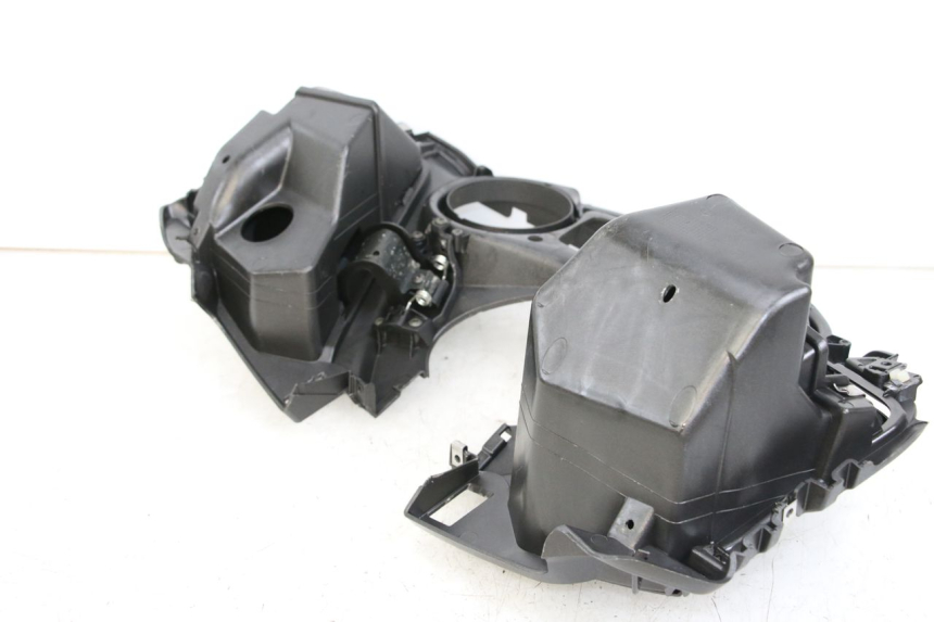 photo de ENTOURAGE COMPTEUR PIAGGIO X10 125 (2012 - 2017)