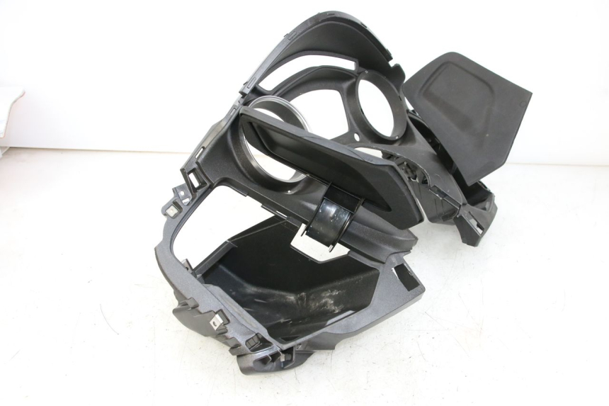 photo de ENTOURAGE COMPTEUR PIAGGIO X10 125 (2012 - 2017)
