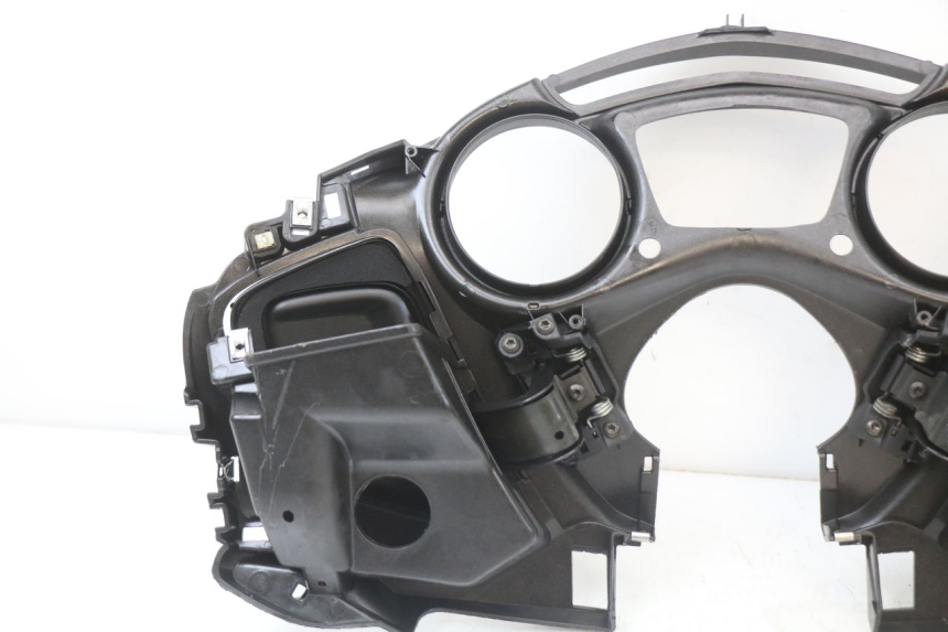 photo de ENTOURAGE COMPTEUR PIAGGIO X10 125 (2012 - 2017)