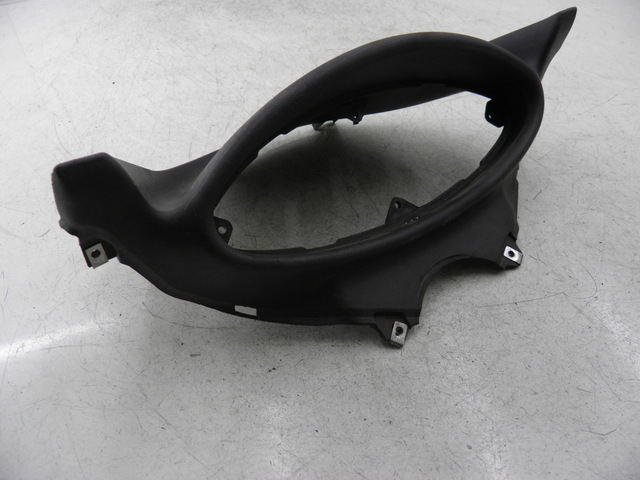 photo de ENTOURAGE COMPTEUR PIAGGIO X9 250 (2000 - 2002)