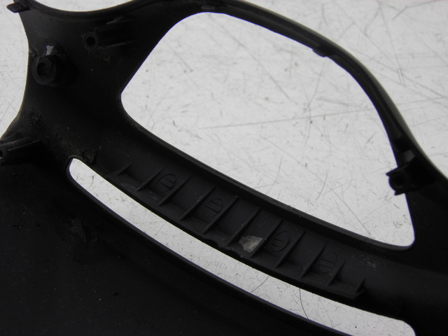 photo de ENTOURAGE COMPTEUR PIAGGIO X9 EVOLUTION 125 (2003 - 2007)