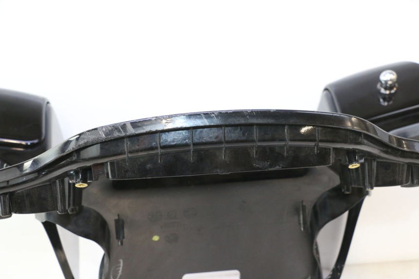 photo de ENTOURAGE COMPTEUR HARLEY DAVIDSON ROAD GLIDE FLTRXSE 1920 (2018 - 2022) - Marquages et références