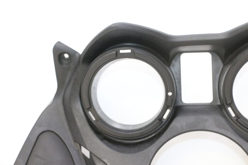 photo de ENTOURAGE COMPTEUR YAMAHA X-MAX XMAX 125 (2010 - 2014)