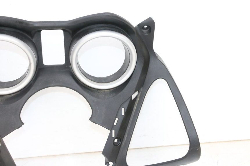 photo de ENTOURAGE COMPTEUR YAMAHA X-MAX XMAX 125 (2010 - 2013) - Photo complémentaire