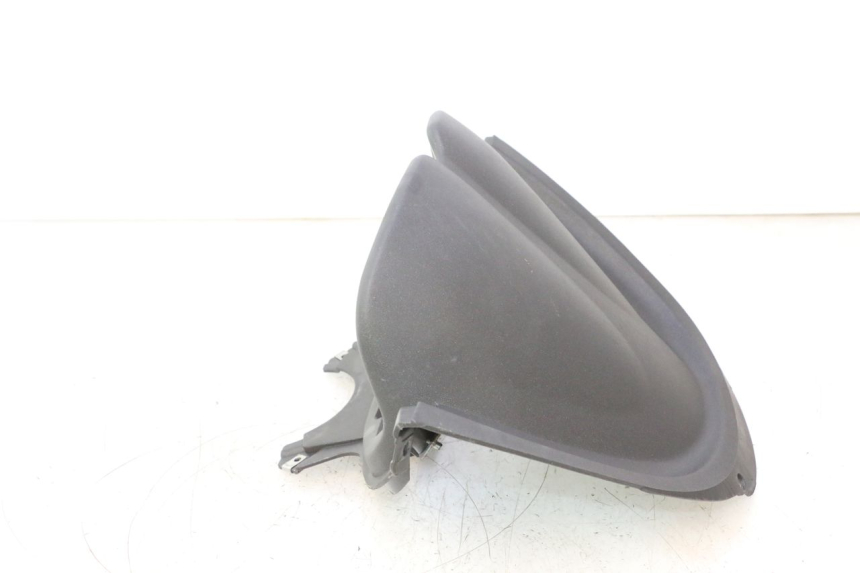 photo de ENTOURAGE COMPTEUR PIAGGIO X8 STREET 125 (2006 - 2007) - Autre angle de vue