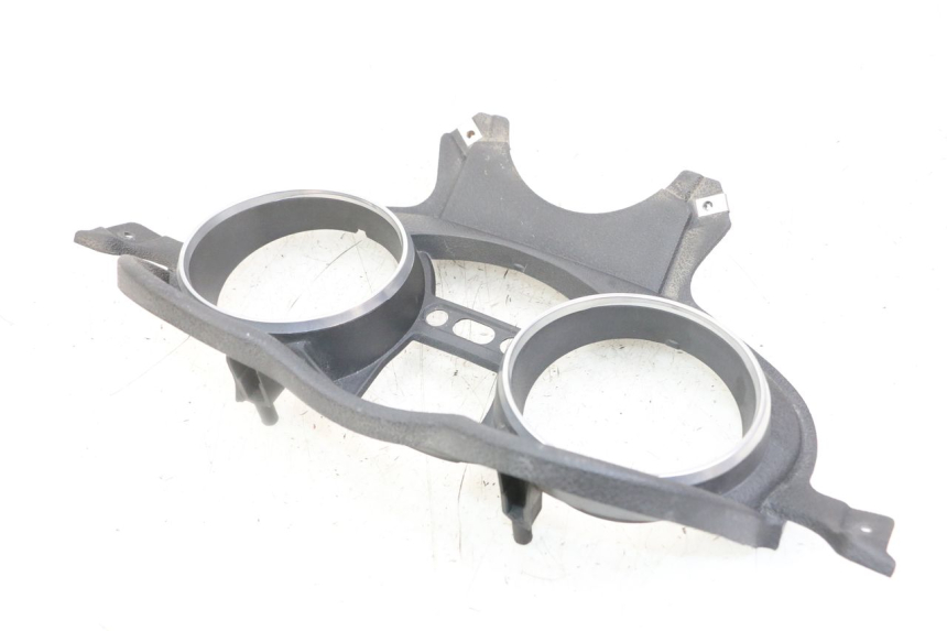 photo de ENTOURAGE COMPTEUR PIAGGIO XEVO - X EVO 125 (2007 - 2016) - Gros plan technique