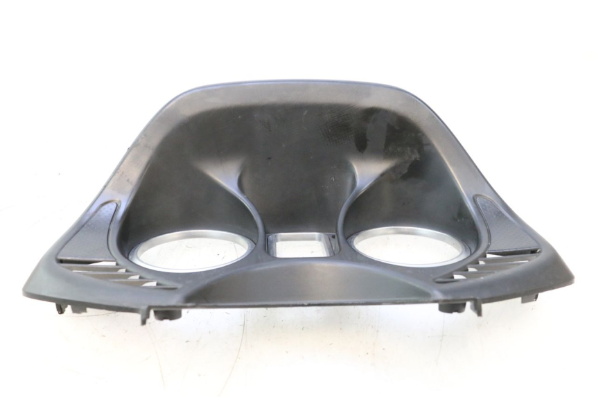 photo de ENTOURAGE COMPTEUR YAMAHA XP T-MAX ABS 500 (2005 - 2005) - Détail de la pièce