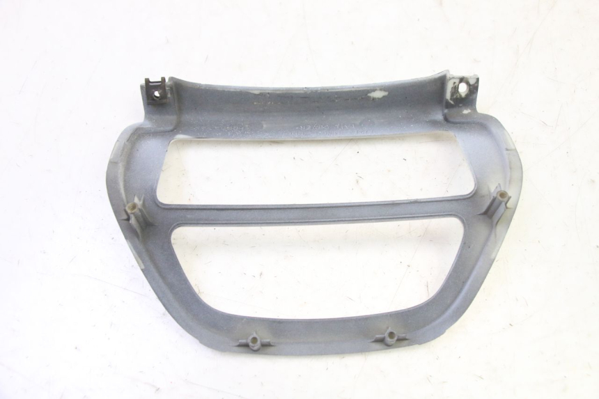 photo de ENTOURAGE FEU ARRIERE HONDA CBR RR FIREBLADE 900 (1992 - 1994)