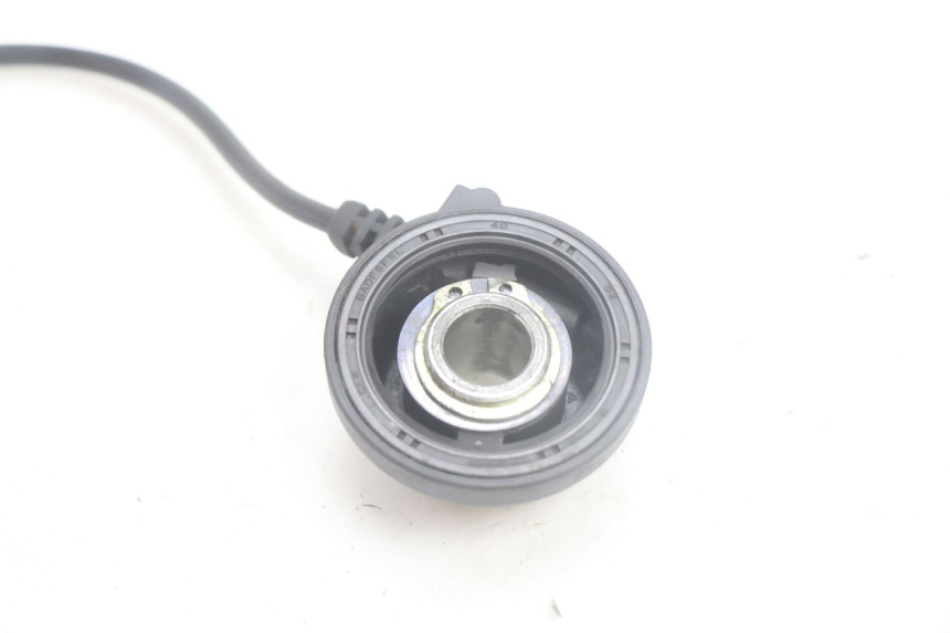 photo de ENTRAINEUR COMPTEUR YAMAHA XMAX X-MAX 125 (2006 - 2009) - Autre angle de vue