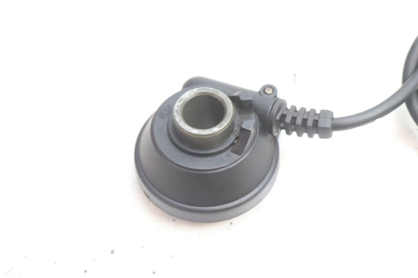 photo de ENTRAINEUR COMPTEUR PIAGGIO X9 EVOLUTION 125 (2003 - 2007) - Zoom état d’usage