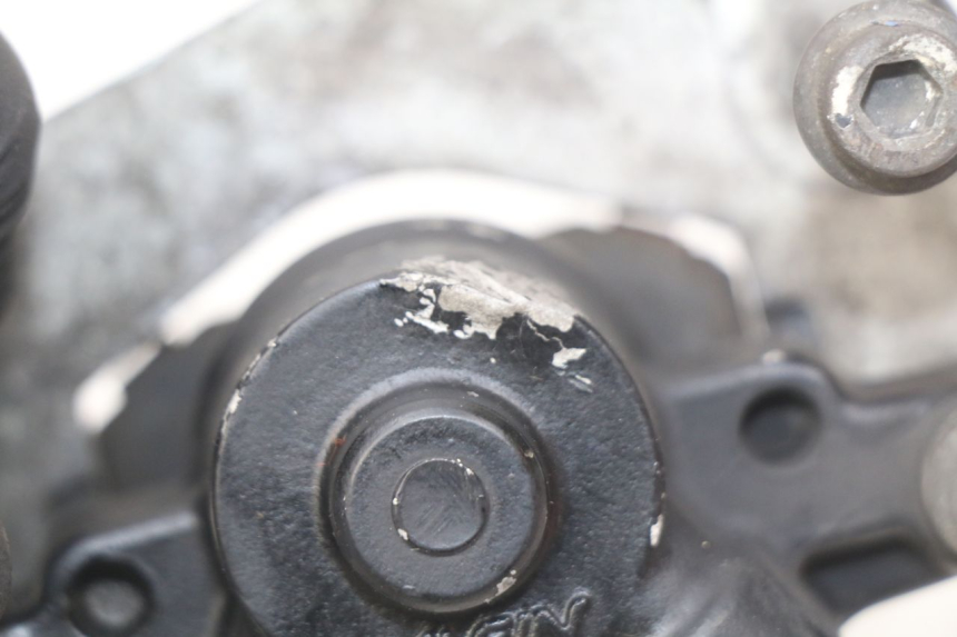 photo de ÉTRIER DE FREIN ARRIÈRE SUZUKI BURGMAN 125 (2007 - 2014)