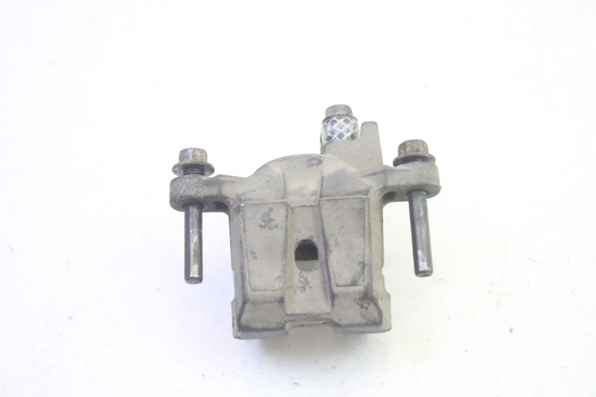 photo de ÉTRIER DE FREIN ARRIÈRE YAMAHA FJR ABS 1300 (2006 - 2012) - Autre angle de vue