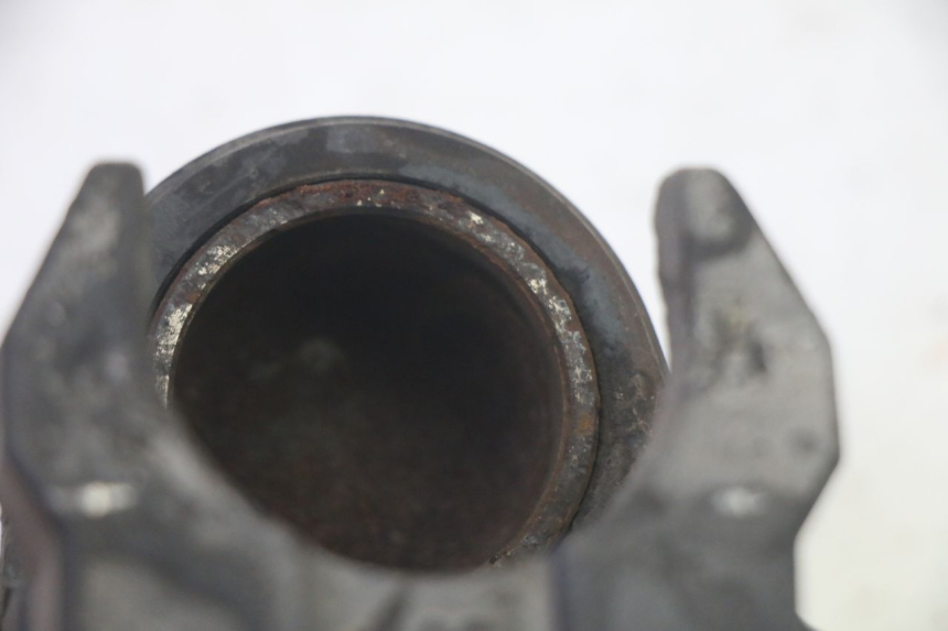 photo de ÉTRIER DE FREIN ARRIÈRE YAMAHA FJR ABS 1300 (2006 - 2012) - Points de fixation