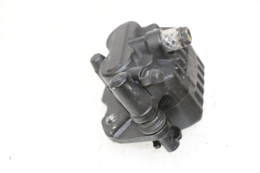 photo de ETRIER FREIN ARRIERE PIAGGIO MP3 HPE 300 (2019 - 2026) - Points de fixation