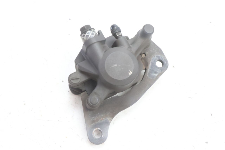 photo de ETRIER FREIN ARRIERE YAMAHA N-MAX NMAX 125 (2021 - 2024) - Zoom état d’usage