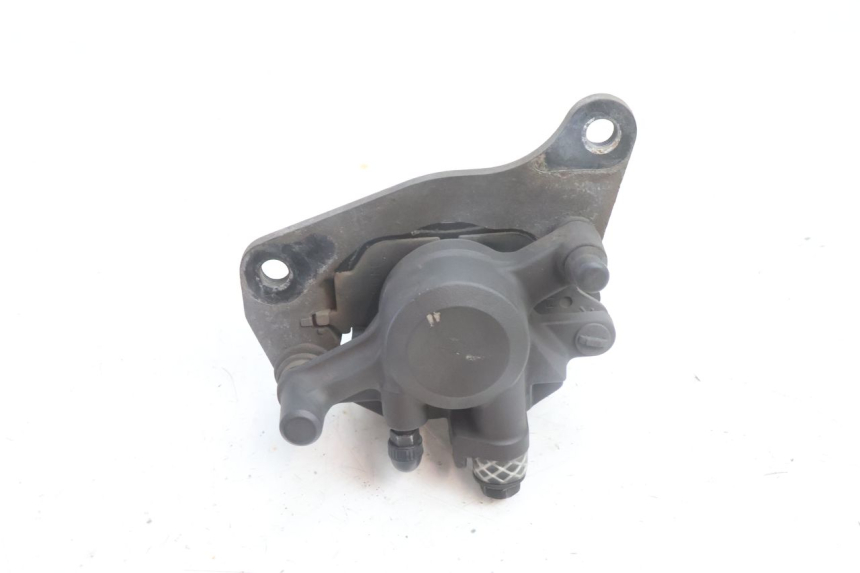 photo de ETRIER FREIN ARRIERE YAMAHA N-MAX NMAX 125 (2021 - 2024) - Gros plan technique