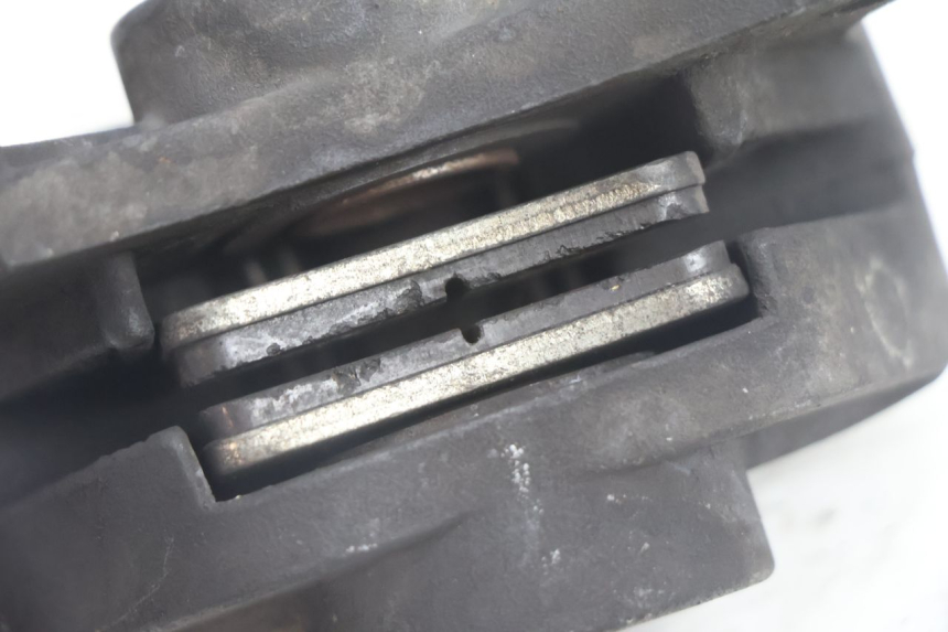 photo de ÉTRIER DE FREIN ARRIÈRE PEUGEOT SATELIS 125 (2006 - 2009) - Points de fixation