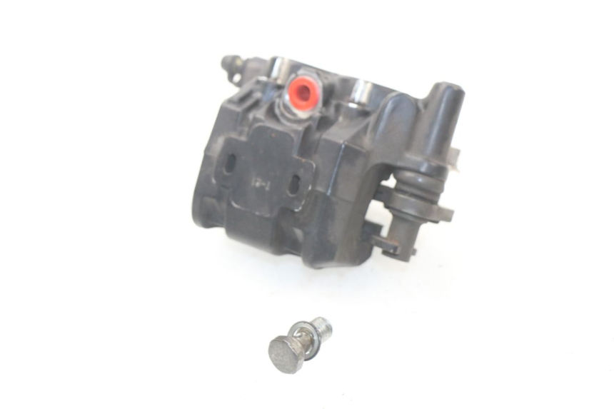 photo de ETRIER FREIN ARRIERE TRIUMPH SPEED TRIPLE 1050 (2005 - 2007) - Zoom état d’usage