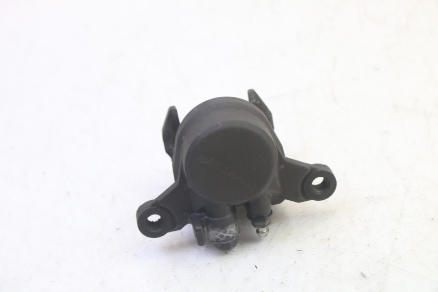 photo de ÉTRIER DE FREIN ARRIÈRE YAMAHA TDM ABS 900 (2002 - 2014)