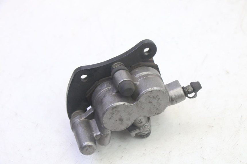 photo de ETRIER FREIN ARRIERE DAELIM VJ ROADWIN FI 125 (2008 - 2017) - Autre angle de vue