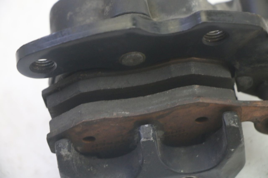 photo de ÉTRIER DE FREIN ARRIÈRE PIAGGIO XEVO - X EVO 125 (2007 - 2017) - Points de fixation