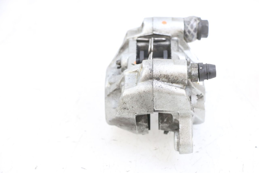 photo de ÉTRIER DE FREIN ARRIÈRE YAMAHA YP MAJESTY 125 (2002 - 2006) - Zoom état d’usage